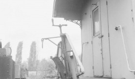 Pomost wagonu serii Bi na lokomotywowni Chełm, 27.09.1986.
Fot. J....